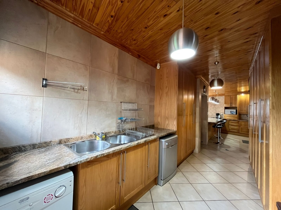 3 Bedroom Property for Sale in Protea Park North West